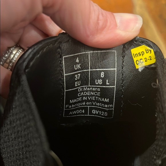 Dr. Martens Cadence women’s black leather Chelsea Boots - Picture 8 of 9